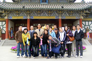 春風楊柳千萬條，帥哥美女多妖嬈—新鄉(xiāng)踏青靚照集錦