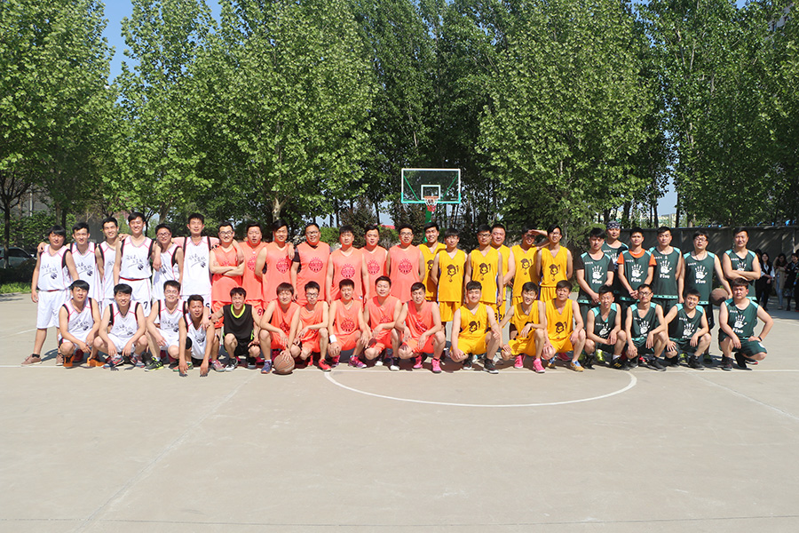 青春無畏，逐夢(mèng)揚(yáng)威！河南青峰屆“創(chuàng)新杯”員工籃球聯(lián)賽首戰(zhàn)圓滿落幕！